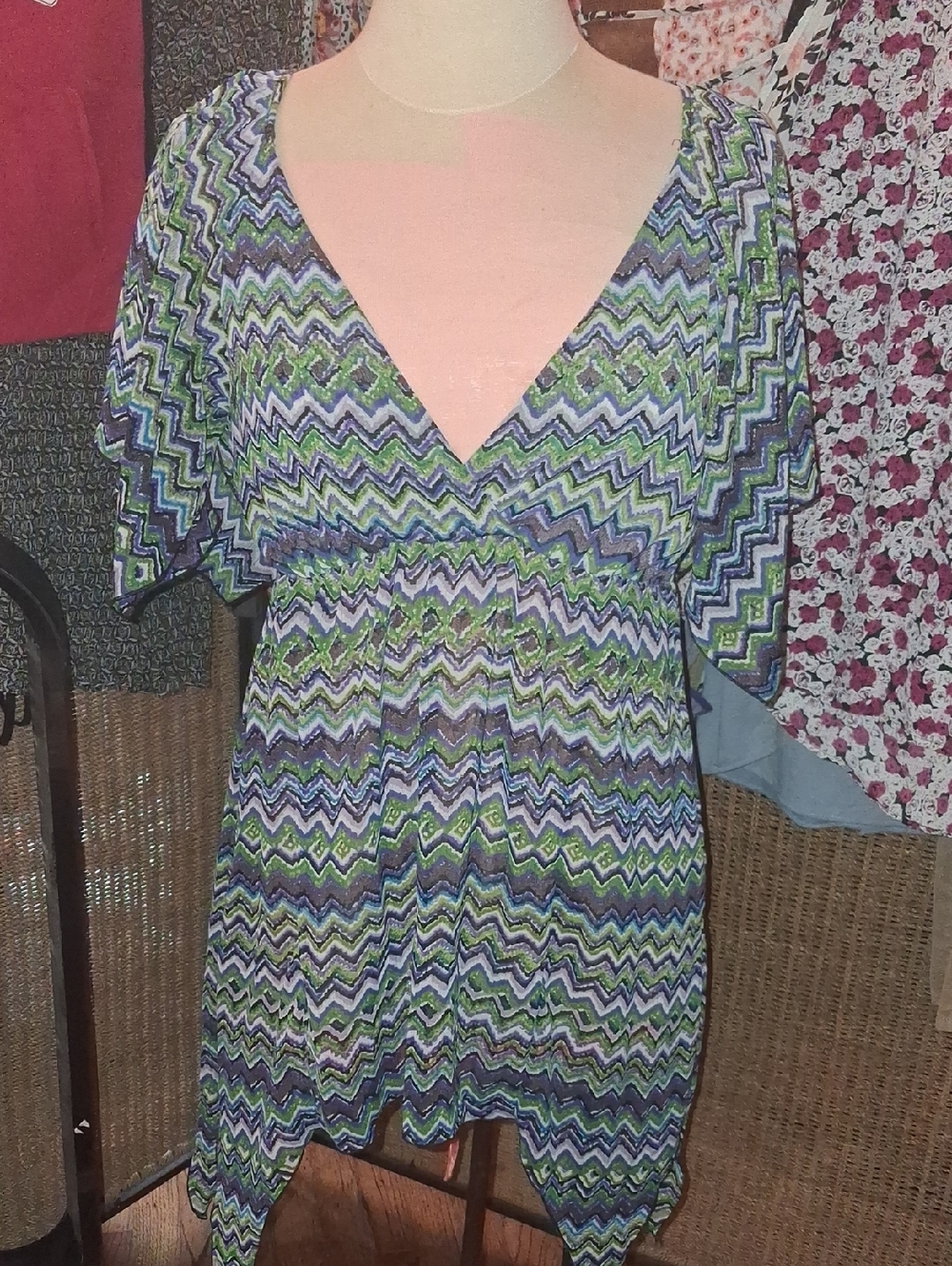 Women's Chevron Print V-Neck Top in Green & Blue